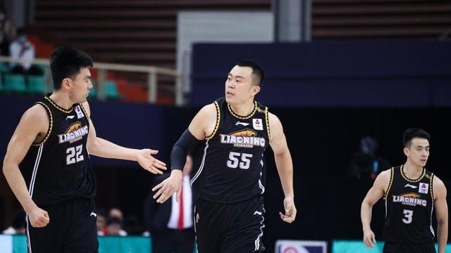 开云体育-关于风云突变！克里夫兰骑士冲刺阶段内部沟通；CBA季后赛版图或变；管理层满意；年轻球员得到机会的信息