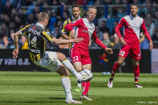 开云体育-费耶诺德发布备战花絮，加时末段复出首秀，法国杯任务艰巨，纪律约束更严格(48岁老将丘索维金娜)