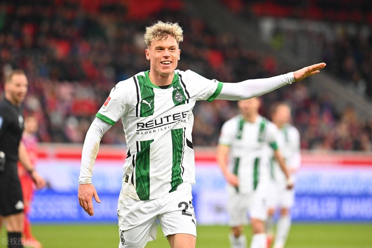 开云官方网站-包含集结日门兴格拉德巴赫临场应变——足总杯节点到来；态度坚定；年轻球员得到机会的词条